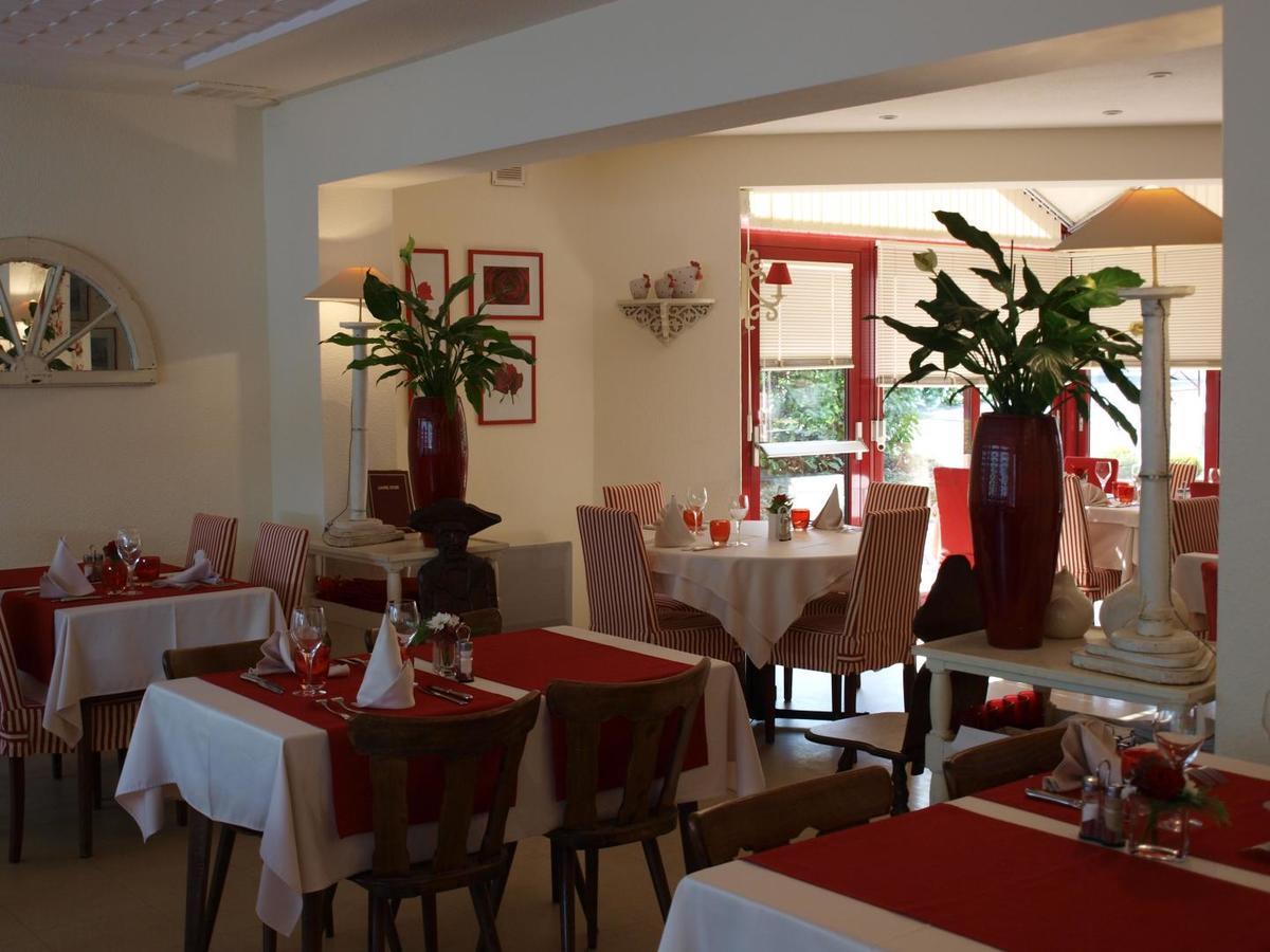 Hotel Restaurant Aux Sapins Thann Dış mekan fotoğraf